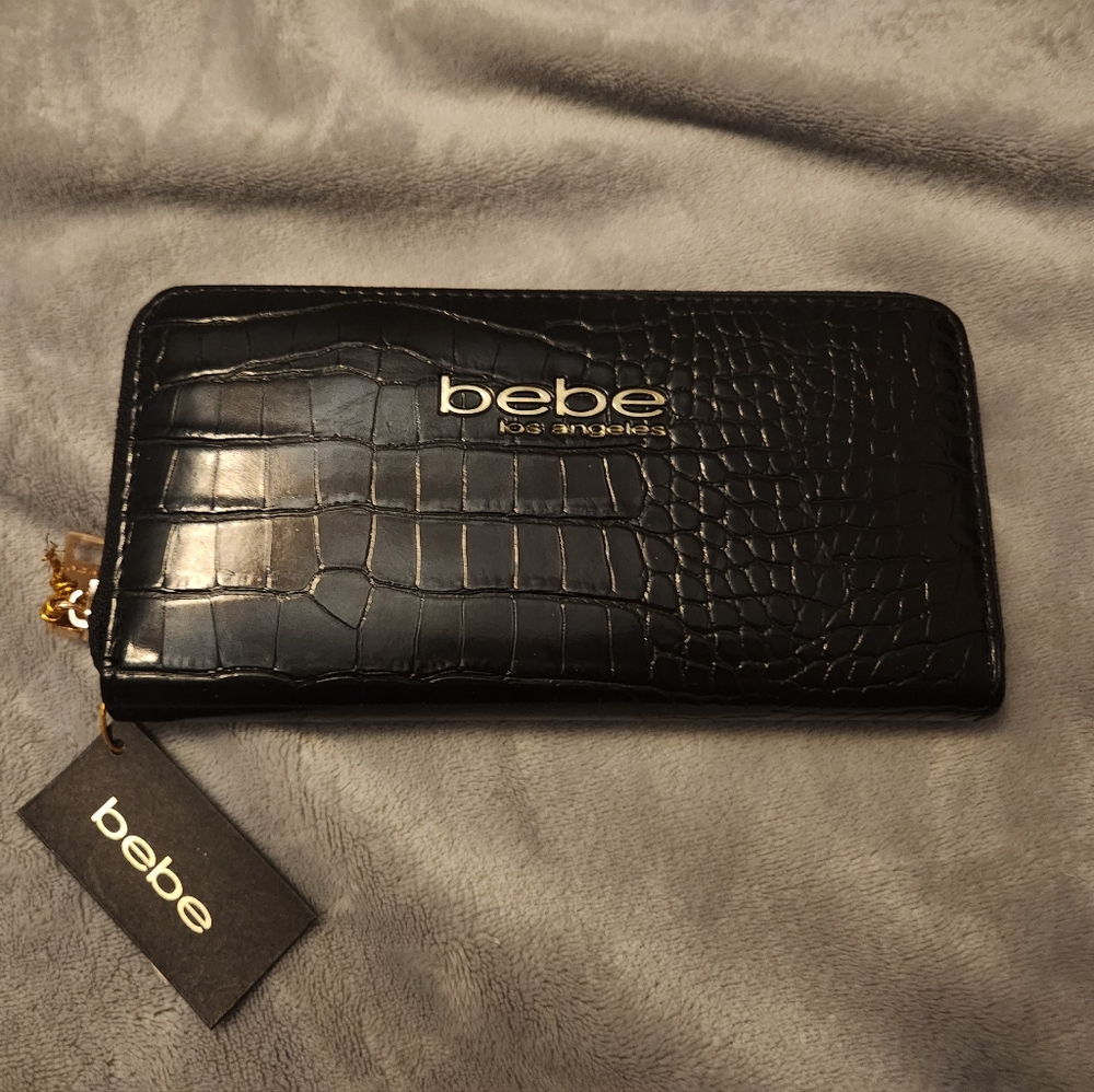 Bebe black zip wallet